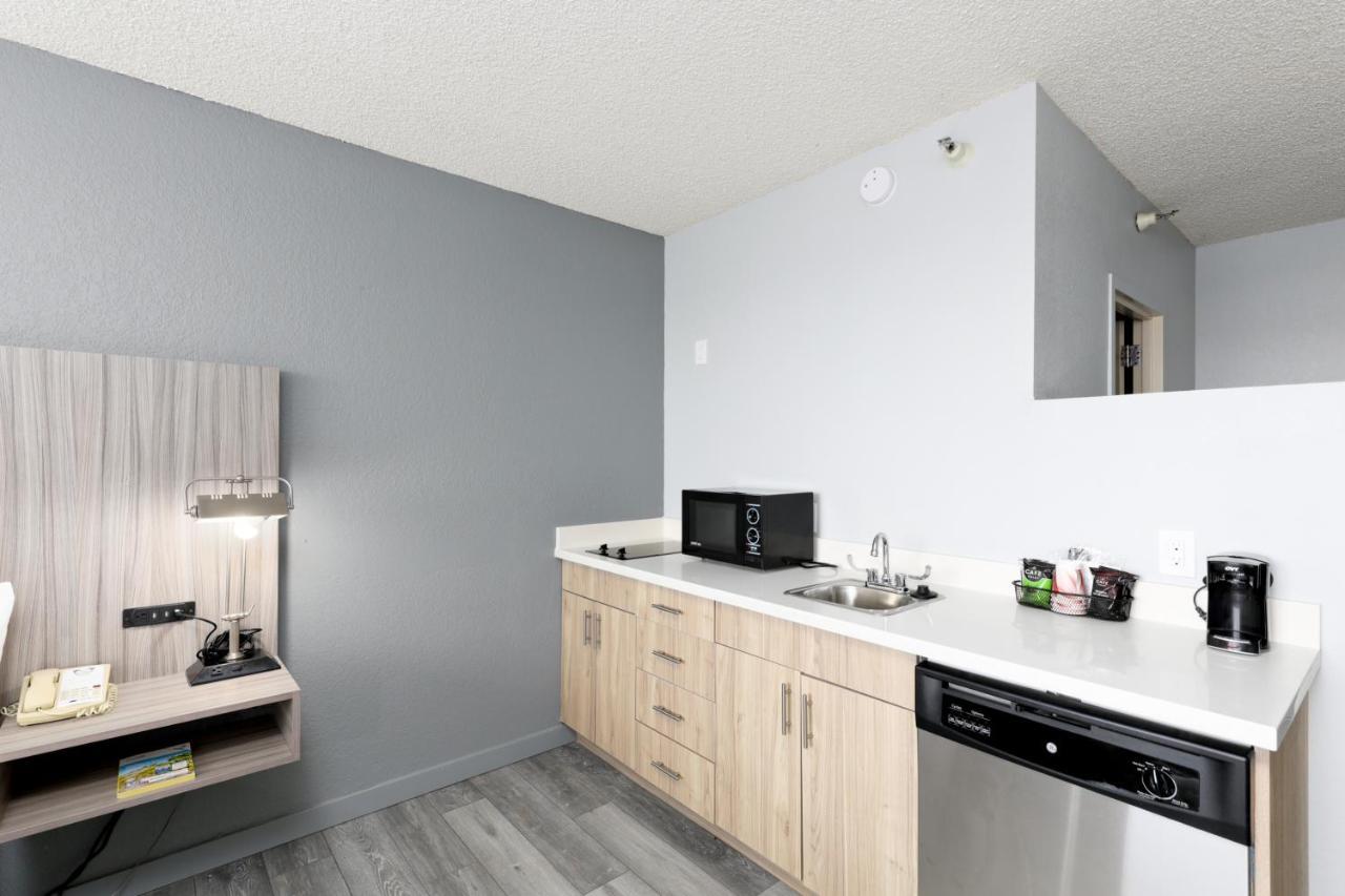 Studio 6 Suites Lake Havasu City Az Екстериор снимка